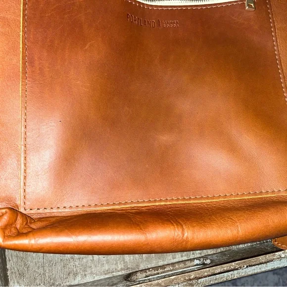 Portland Leather Goods Honey backpack Tote - Picture 4 of 11